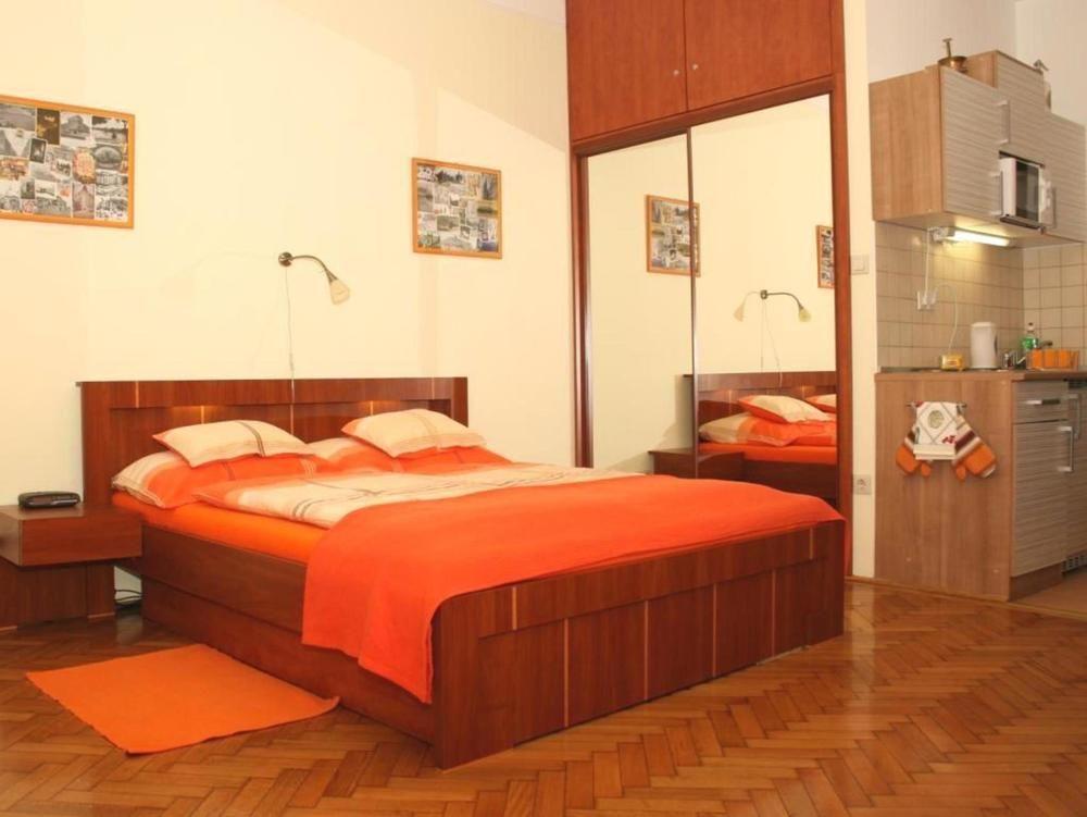 Paprika Apartment Studio Budapeste Exterior foto