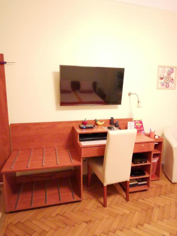 Paprika Apartment Studio Budapeste Exterior foto